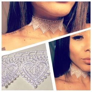 White heart adjustable crochet choker