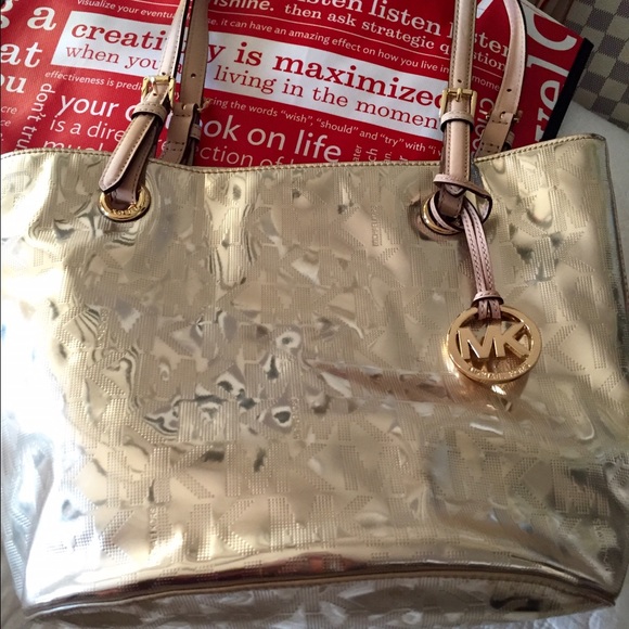 Michael Kors Gold Signature Leather Handbag NWT - Picture 1 of 4