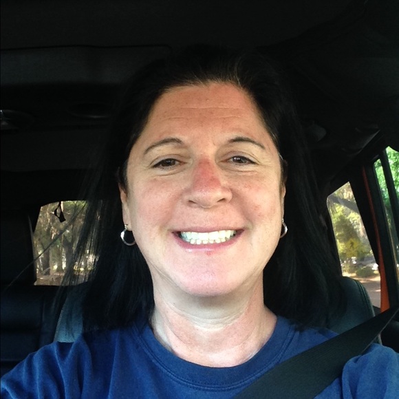 Meet your Posher, Karen - Picture 1 of 1