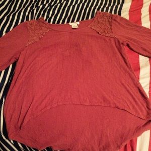 - Medium sleeved - Darkish maroon - Beautiful