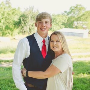 Meet your Posher, Joy