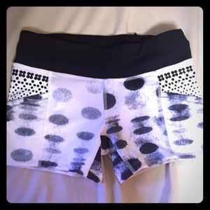 Lululemon spandex shorts