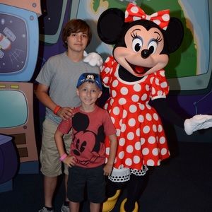 Meet your Posher, Crystal