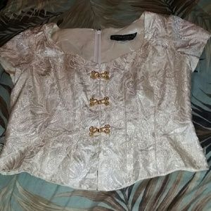 Vintage  semi crop top