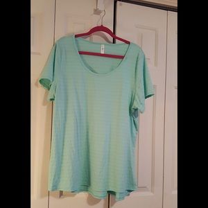 Lularoe Mint Classic Tee