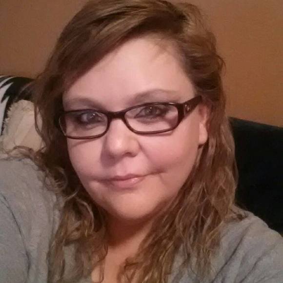 Meet your Posher, Christina - Picture 1 of 1