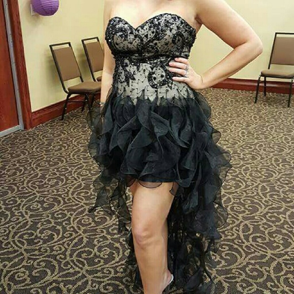 Sheri Hill size 10-12