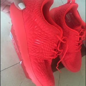 Nike roshe limited edition! Never worn