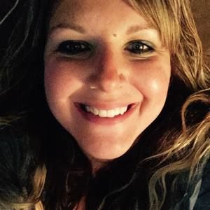 Meet your Posher, Adrienne