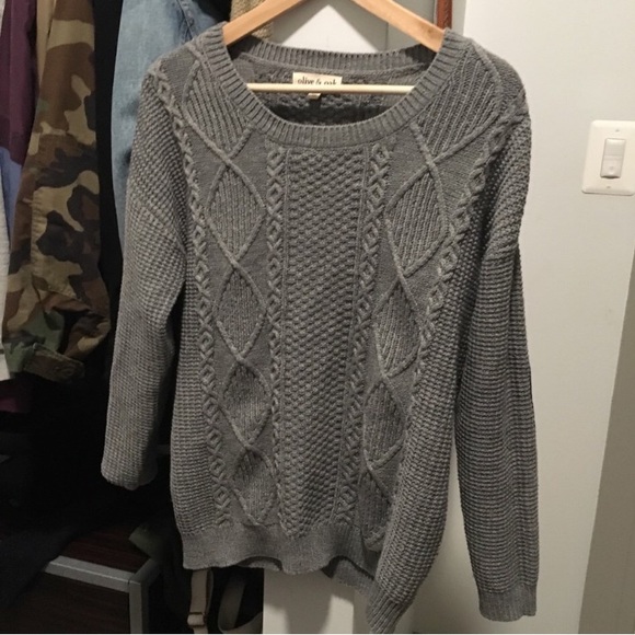 OLIVE & OAK Urban outfitters sweater