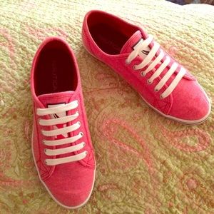Nautica Lanyard Chambray Sneakers NWOT size 5