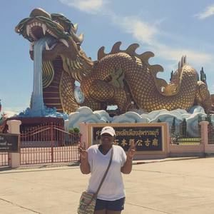 Meet your Posher, Kendra