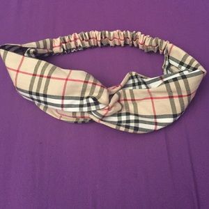 Adorable Burberry headband