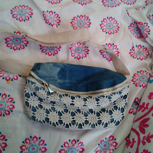 Fanny pack