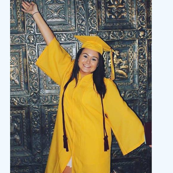 Meet your Posher, Becca