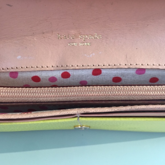 Authentic Kate Spade wallet - Picture 2 of 2
