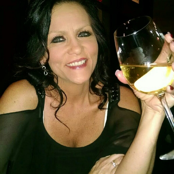 Meet your Posher, Pennie - Picture 1 of 1