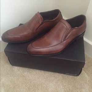 Men's Kenneth Cole dress shoes