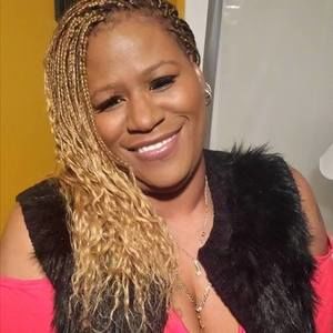 Meet your Posher, Regina