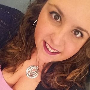 Meet your Posher, Mikala