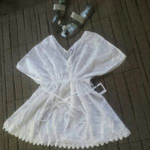 White maternity shirt final price