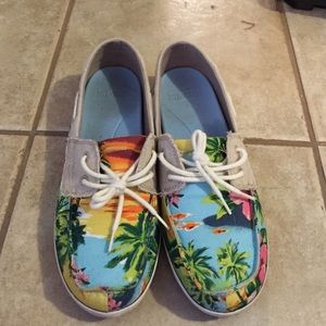 Sanuk boat shoes
