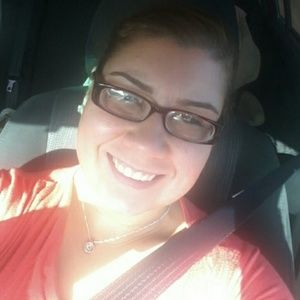 Meet your Posher, Pamela