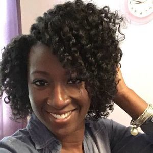 Meet your Posher, Andrea