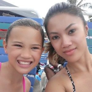 Meet your Posher, Helen