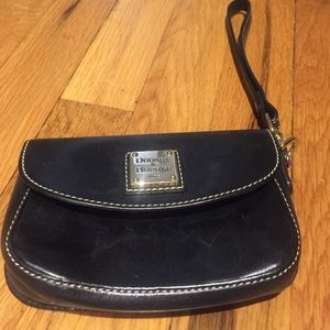Dooney & Bourke wristlet