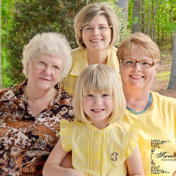 Meet your Posher, Gina - Picture 1 of 1