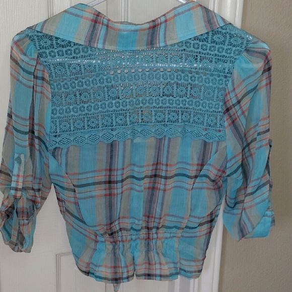 Blue button down crop - Picture 2 of 3