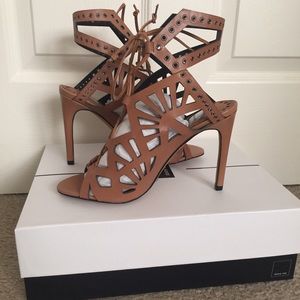 Dolce Vita Helena Heels