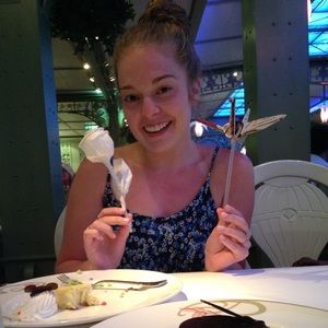 Meet your Posher, Nicole