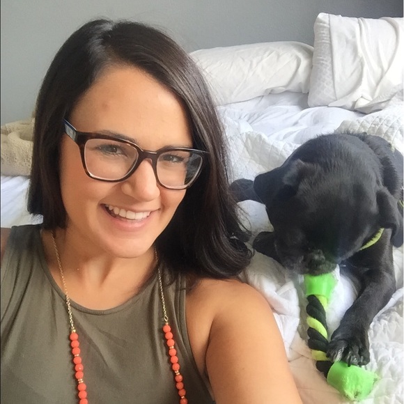 Meet your Posher, Kate - Picture 2 of 4