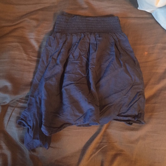 Shorts - Picture 2 of 3