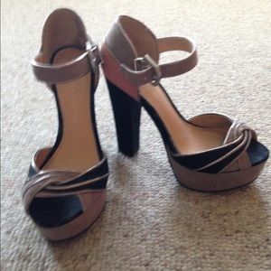 LC Lauren Conrad platform heels, 8