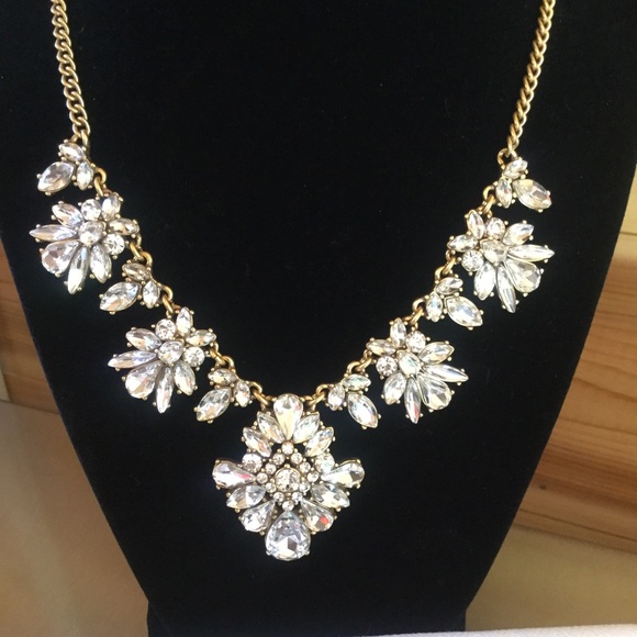 J CREW NECKLACE - Picture 3 of 4