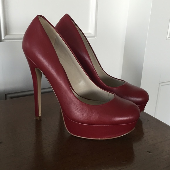 WORN ONCE Aldo Deep Red Crixia Platform Pump - Picture 2 of 4