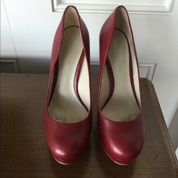 WORN ONCE Aldo Deep Red Crixia Platform Pump - Picture 3 of 4