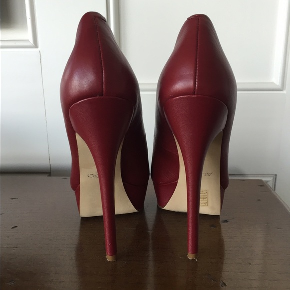 WORN ONCE Aldo Deep Red Crixia Platform Pump - Picture 4 of 4