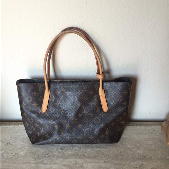 (SOLD)Authentic Louis Vuitton raspail pm
