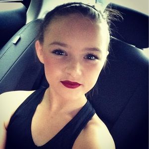 Meet your Posher, Abby