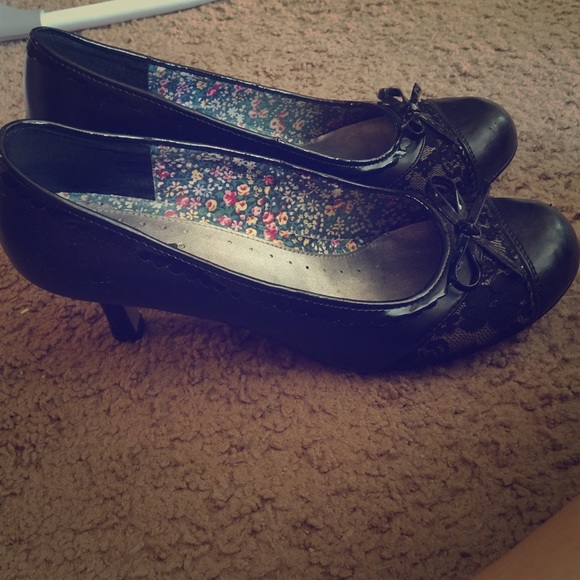 Black heels