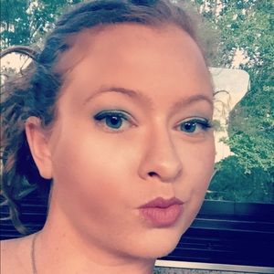 Meet your Posher, Bethany