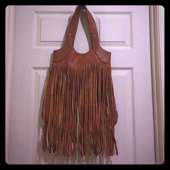 FRINGE COGNAC/TAN SHOULDER BAG