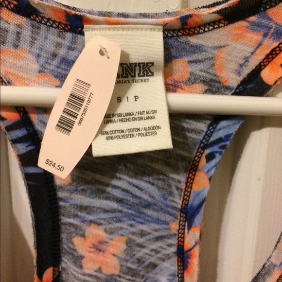 🚫SOLD🚫VS PINK TANK - Picture 2 of 4