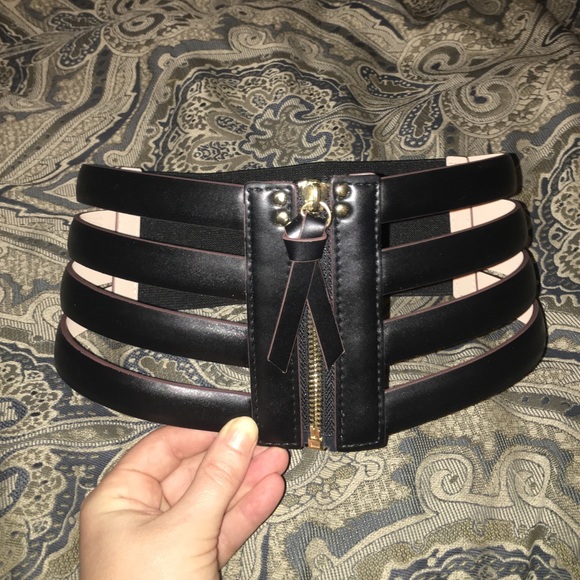 BCBGMaxAzria NWOT caged corset belt black S