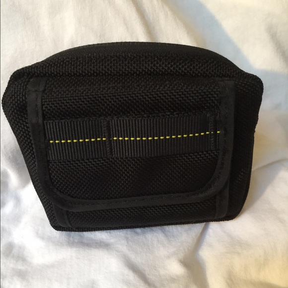 47 off Timbuk2 Accessories Timbuk2 NWOTags pouch w/Velcro attaches