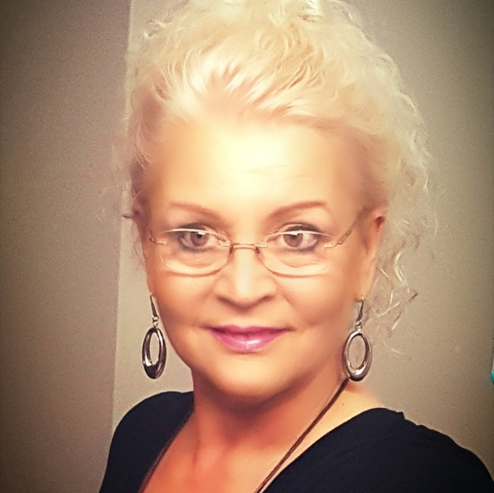 Meet your Posher, Sandy